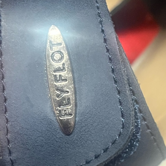 Flyflot Sandals Size 10 - Picture 12 of 15